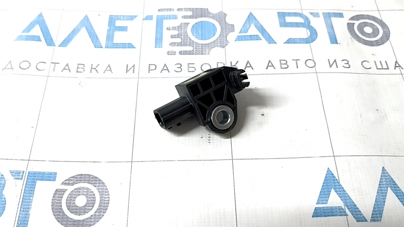 Датчик подушки безопасности центральной стойки левый Mitsubishi Outlander 22-26