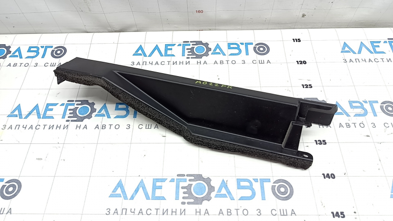 Дефлектор радиатора правый нижний Mitsubishi Outlander 22-26 2.5