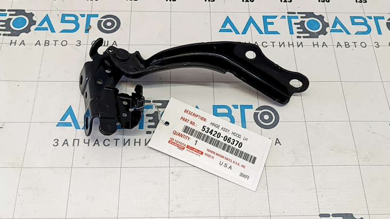 Петля капота левая Toyota Camry v70 18-24