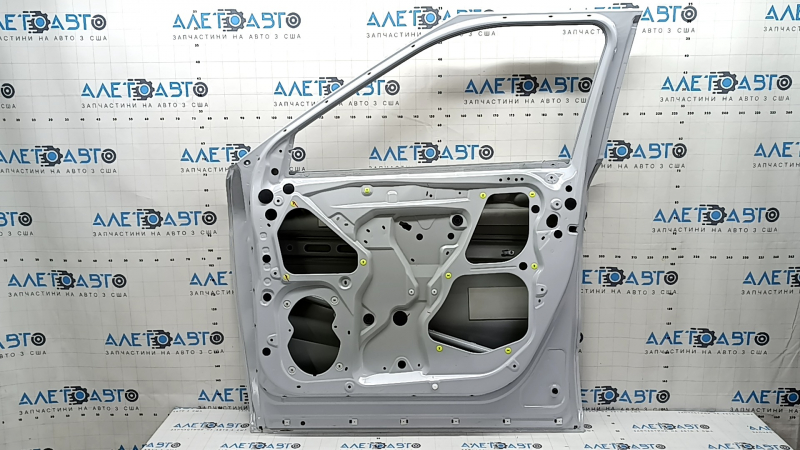 Дверь голая передняя правая Mitsubishi Outlander 22-26 белый W85D
