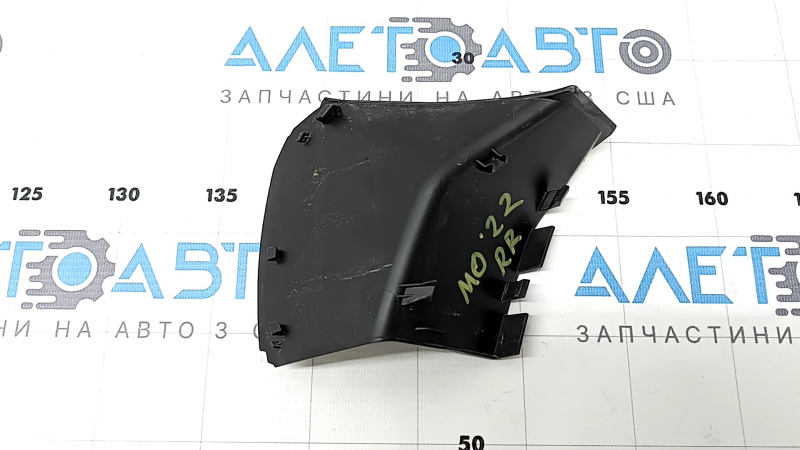 Накладка фонаря внешнего крыло правая Mitsubishi Outlander 22-26
