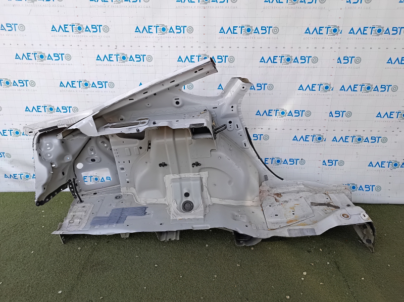 Четверть крыло задняя левая Ford Fusion mk5 13-20 отпилена, белая