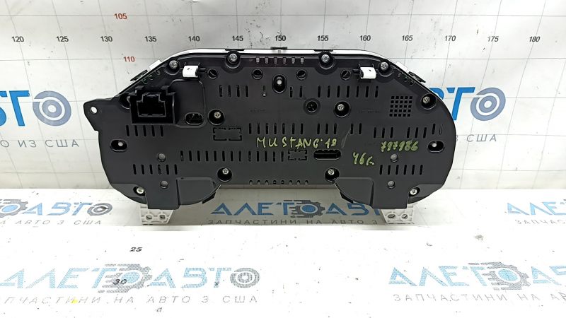 Щиток приборов Ford Mustang mk6 18-20 usa 46к, царапины