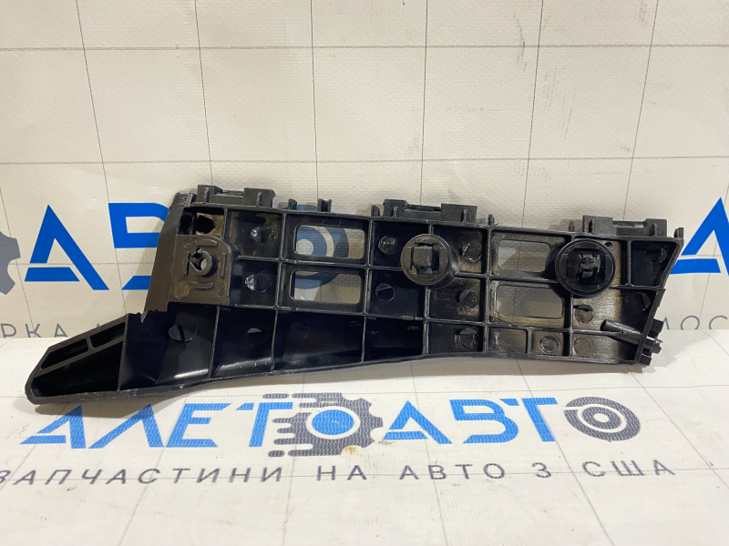 Крепление переднего бампера правое Toyota Prius 30 10-15
