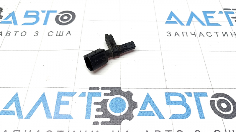 Датчик ABS передний левый Audi Q3 83A 19-25