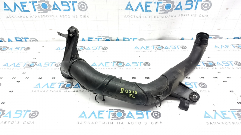 Патрубок интеркулера левый второй Audi Q3 83A 19-25 2.0T пластик