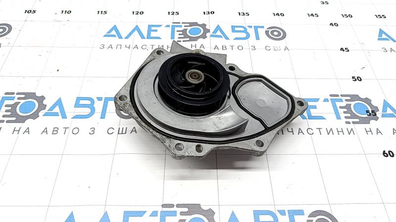 Помпа охлаждения Audi Q3 83A 19-25 2.0T