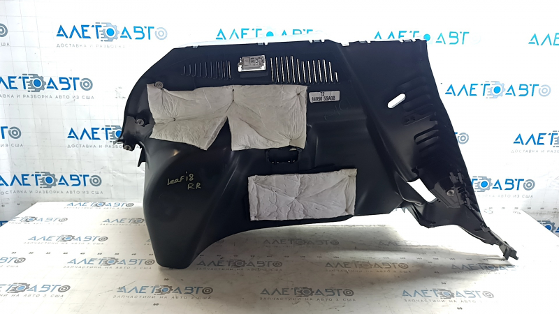 Обшивка арки правая Nissan Leaf 18-19 черная, царапины