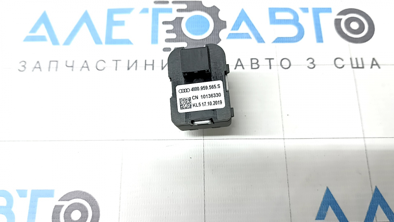 Управление зеркалами переднее левое Audi Q3 83A 19-25 черное с хром, под подогрев