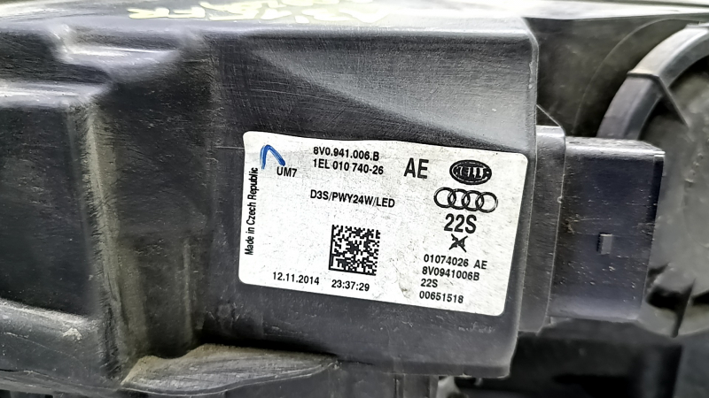 Фара передняя правая в сборе Audi A3 8V 15-16 xenon hid