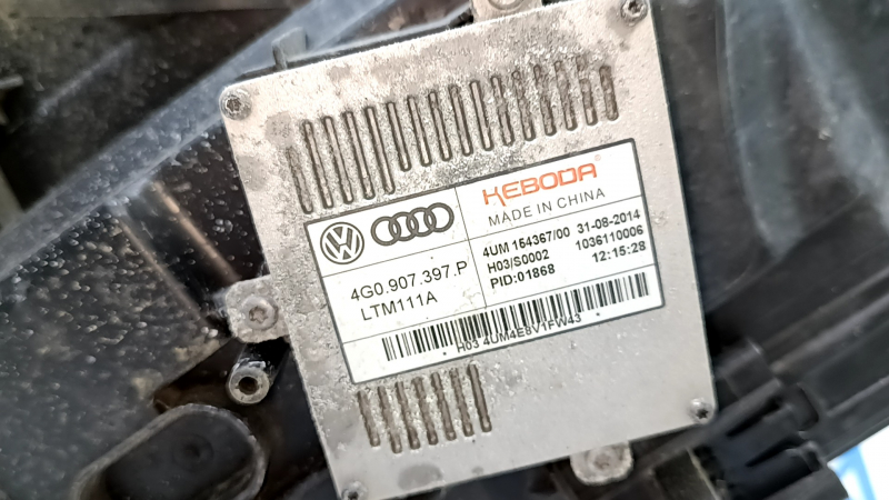 Фара передняя правая в сборе Audi A3 8V 15-16 xenon hid