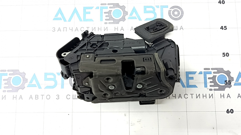 Замок двери передней правой Audi Q3 83A 19-25 под keyless