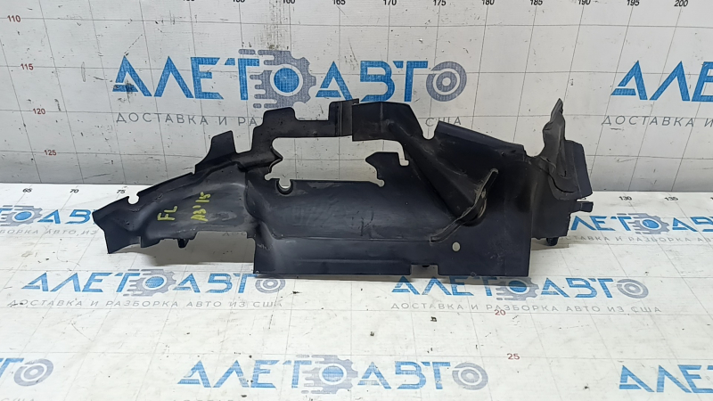 Дефлектор радиатора левый Audi A3 8V 15-16 4d 1.8T, 2.0T