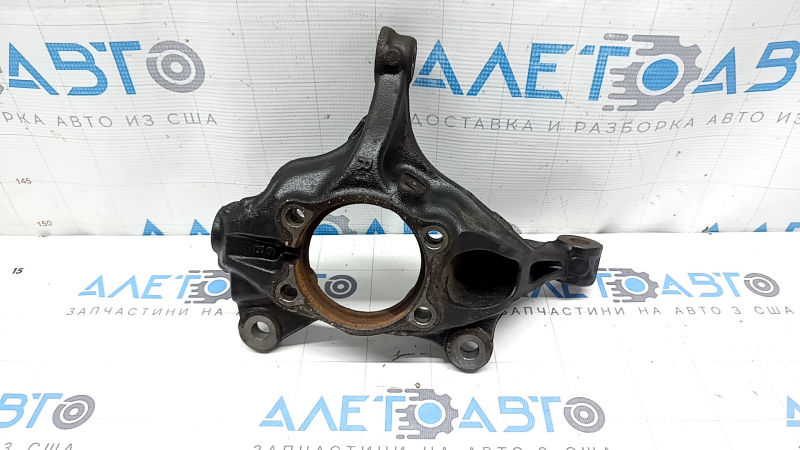 Цапфа передняя правая Mazda 6 18-21