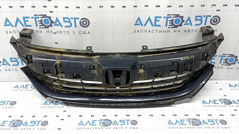 Основа решетки радиатора Honda Accord 16-17 hybrid, сломана