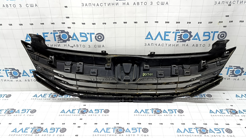 Основа решетки радиатора Honda Accord 16-17 hybrid, сломана