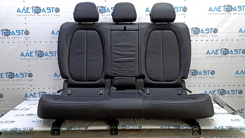 Задний ряд сидений 2 ряд BMW X1 F48 16-22 цельный, кожа черный, деформирована кожа