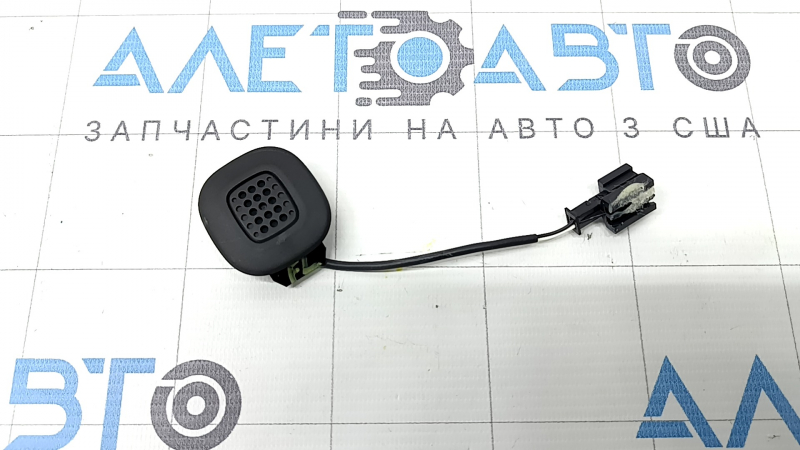 Микрофон в потолке Jeep Grand Cherokee WL 21-26 с черной накладкой