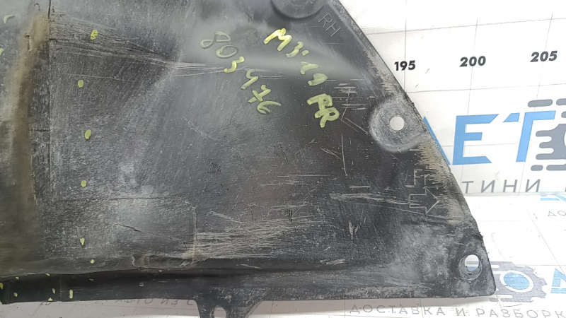 Защита переднего бампера правая Mazda 3 19-26 4d надорвана, потерта