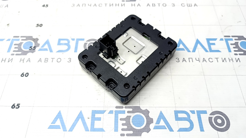 Модуль беспроводной зарядки Jeep Grand Cherokee WL 21-26