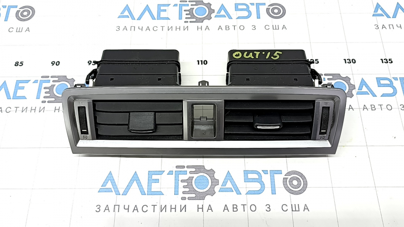 Дефлектор воздуховода торпеды центральный Subaru Outback 15-19 черный, серое обрамление