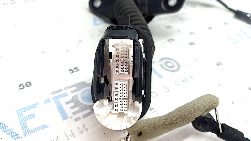 Проводка двери передняя левая Toyota Prius 50 16-22 keyless