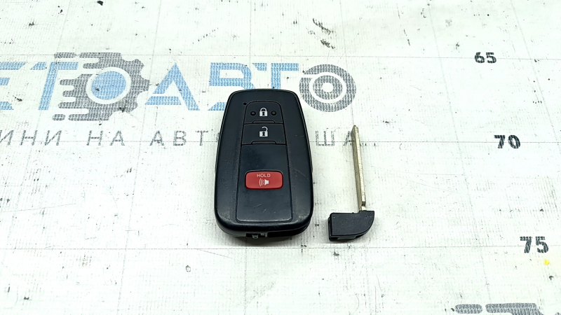 Ключ Toyota Prius 50 16-22 smart 3 кнопки, царапины