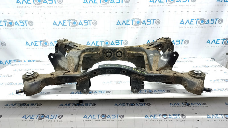 Подрамник задний Subaru Outback 15-19 ржавый