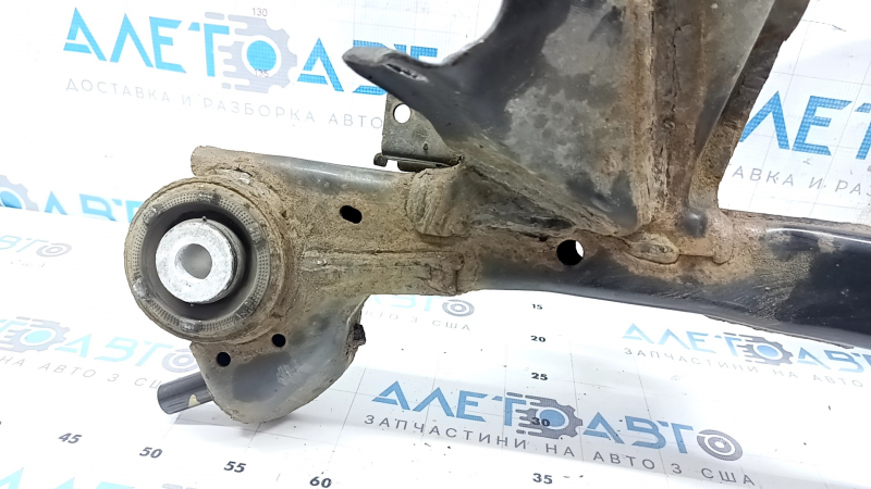 Подрамник задний Subaru Outback 15-19 ржавый