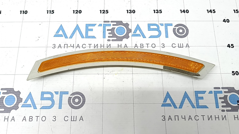 Отражатель переднего бампера правый BMW X5 F15 14-18 царапина