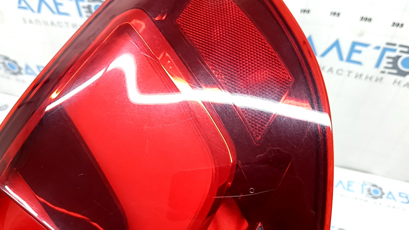Фонарь внешний крыло правый BMW X5 F15 14-18 LED, царапины