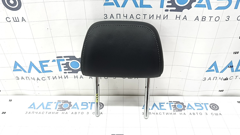 Подголовник 2 ряда правый Audi A4 B8 08-16 кожа черная серая строчка