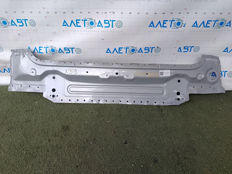 Задняя панель BMW X3 G01 18-24 2 части, высверлена, серебро
