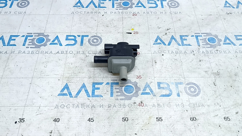 Клапан соленоид на впуске Toyota Camry v55 15-17 usa