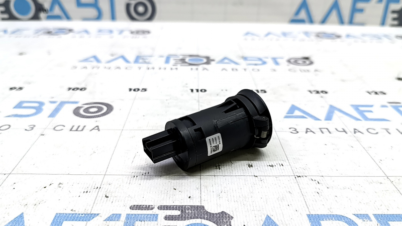 USB Hub центральной консоли Volvo XC60 22-26 Type-C