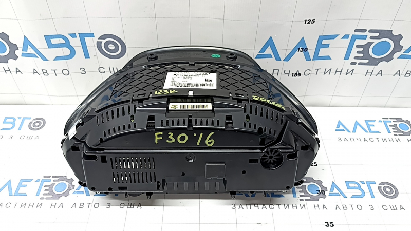 Щиток приборов BMW 3 F30 12-18 без проекции 123к, царапины