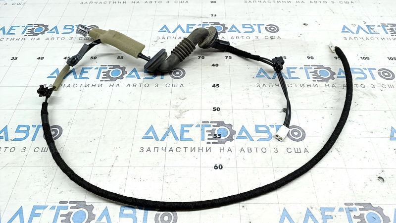 Проводка багажника на антенну Lexus NX200t NX300 NX300h 15-21