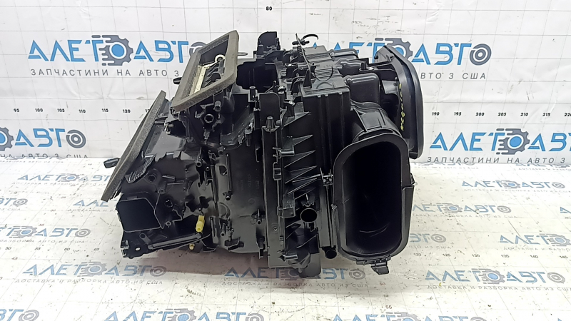 Корпус печки голый кондиционер Volvo XC60 18-26 под обдув заднего ряда