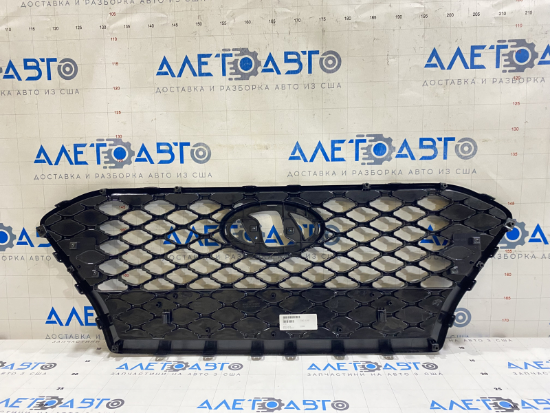 Решетка радиатора grill в сборе Hyundai Kona 18-21 1.6, 2.0 структура