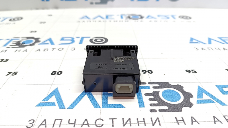 Hub USB Nissan Ariya 23-25 spate