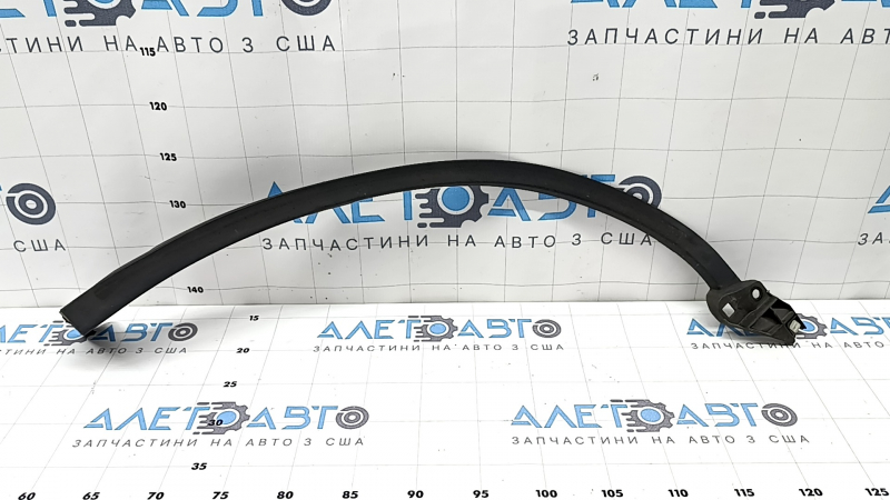 Уплотнитель арки крыла задний левый Toyota Rav4 19-24 структура