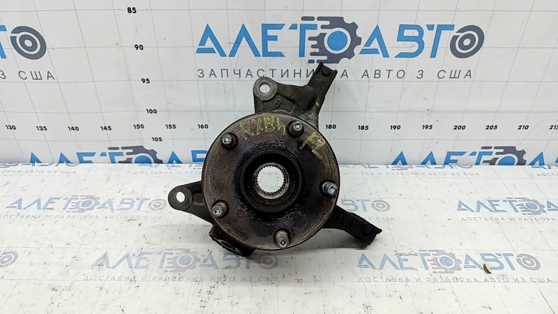 Цапфа со ступицей передняя левая Lexus RX350 RX450h 10-15 ржавая, в клине