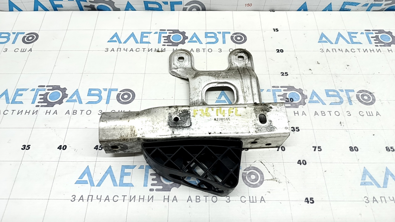 Colț al armăturii inferioare a barei de protecție față stânga BMW 4 F32/33/36 14-20 M Pack