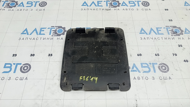 Лючок переднего подкрылка левый BMW 4 F32/33/36 14-20