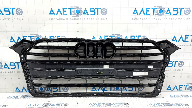 Решетка радиатора в сборе Audi A5 F5 18-19 черный мат+хром, отсутствует эмблема, дефект хрома