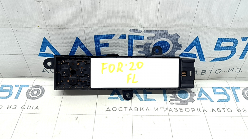 Управление водительским сиденьем Subaru Forester 19-24 SK черная, с кнопками