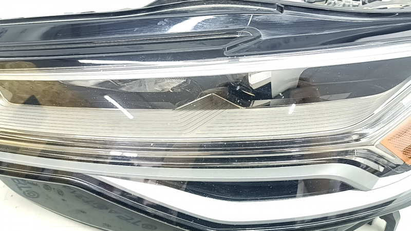 Фара передняя левая в сборе Audi A6 C7 16-18 рест LED