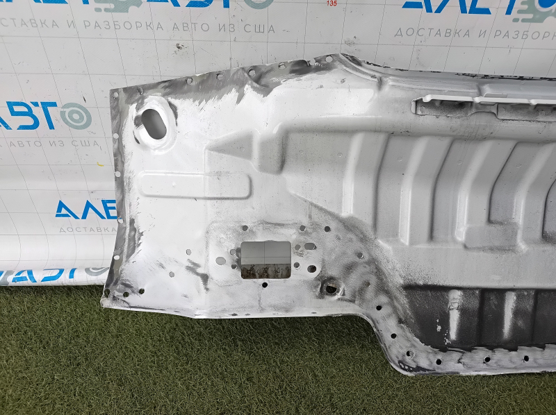 Задняя панель Hyundai Sonata 11-15 белая, высверлено