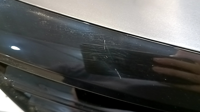 Решетка радиатора grill VW Jetta 11-14 USA царапина, скол