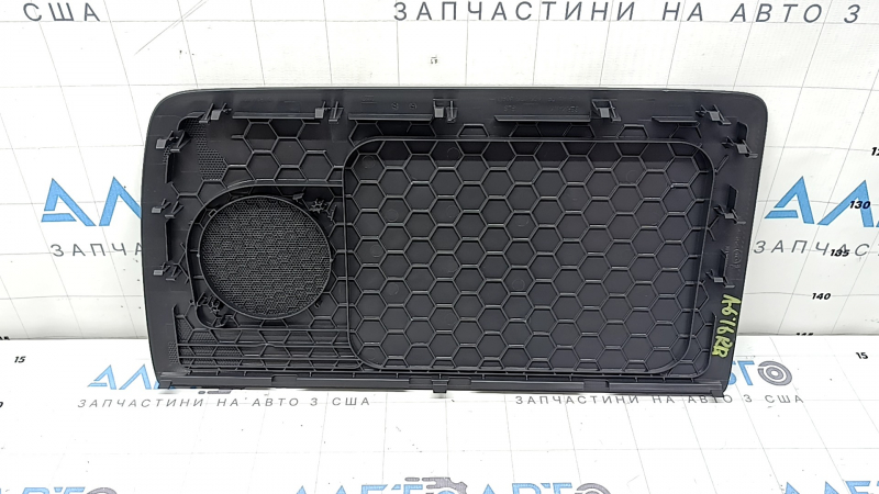 Панель задней полки правая Audi A6 C7 12-18 черная